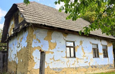 Predaj: dve staré chalupy, Poriadie
